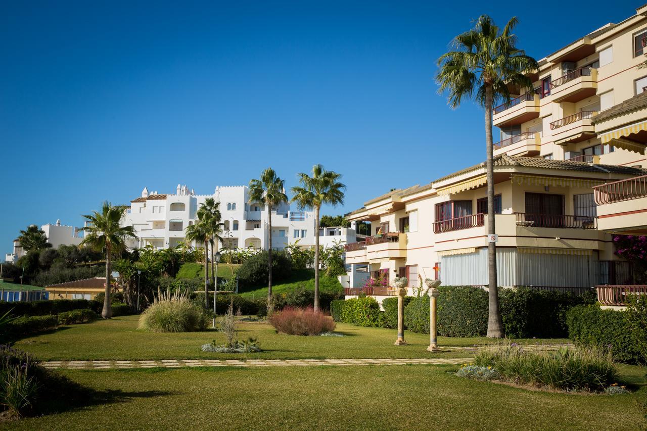 Holidays2Riviera Sea Side Front Beach Sitio de Calahonda Εξωτερικό φωτογραφία